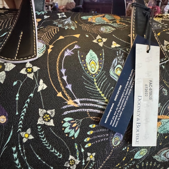 Disney Dooney & Bourke Aladdin 30th Anniversary Jasmine Satchel Handbag Bag NWT - Picture 6 of 8